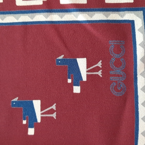 Gucci bird scarf wrap - Picture 5 of 9